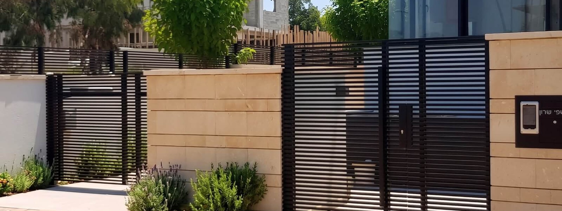 גדרות דגם הייטק